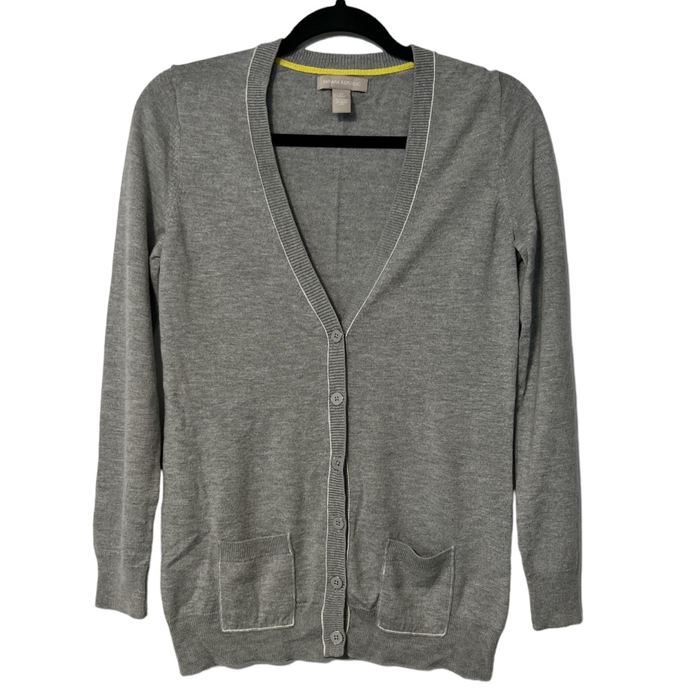 Banana republic, size medium, gray button up cardigan